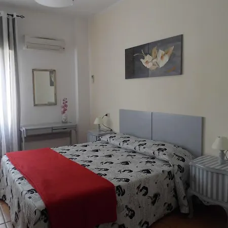 Lina Hotel 2*