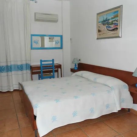 Otel Lina 2*